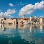 Marinella * Τρογκίρ