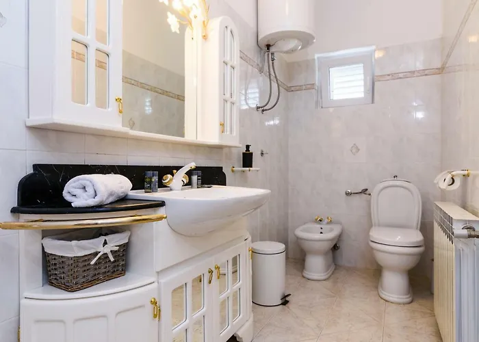 Marinella טרוגיר