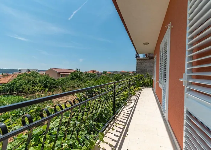 Marinella * טרוגיר