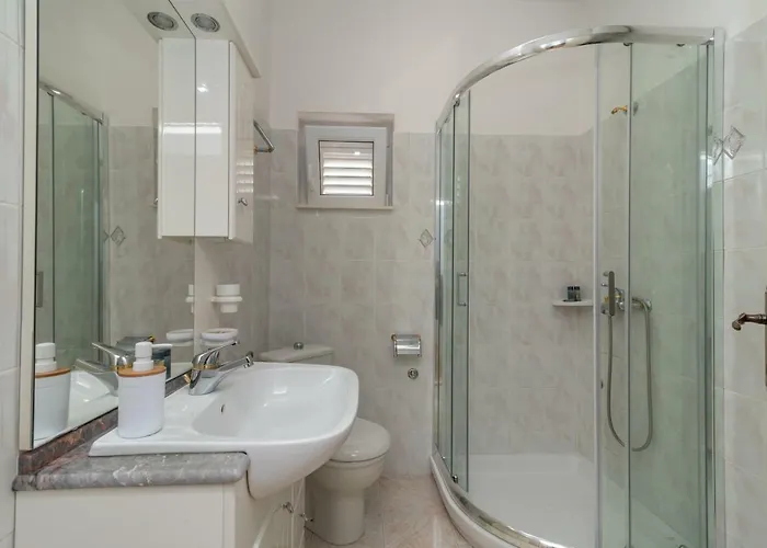 Marinella טרוגיר