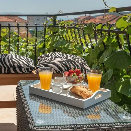 Marinella Apartman Trogir