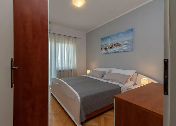 Marinella Appartement *